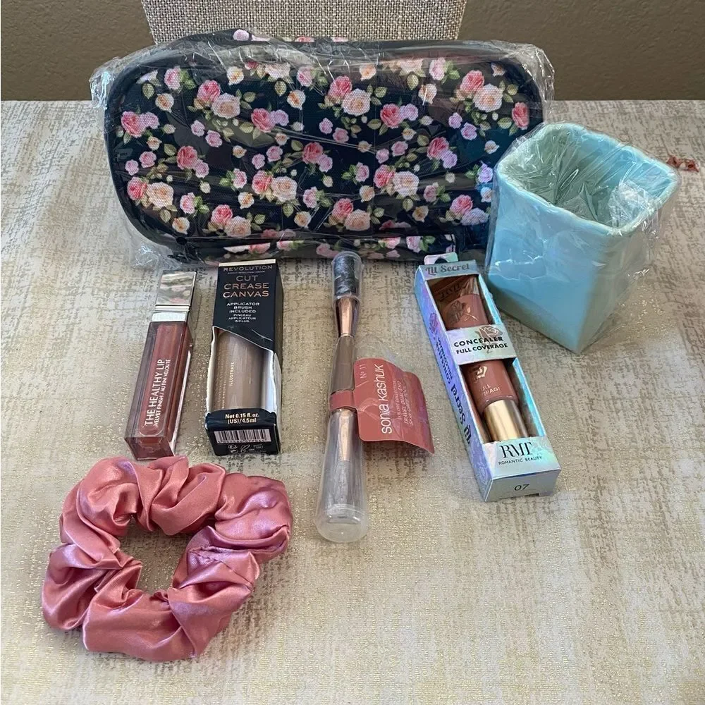 New/Sealed Four Make Up Items Physicians Formula, Revolution, Sonia Kashuk & RMT